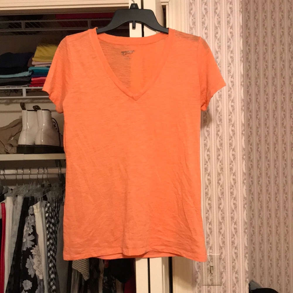 Salmon tee